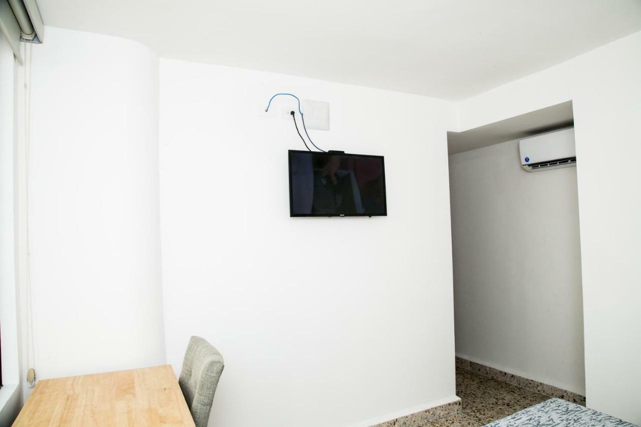 Booking 500 モンテレー エクステリア 写真